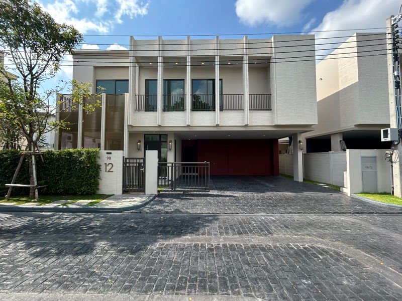 ขายบ้านเดี่ยว : AIRI SUKHUMVIT-BANGNA KM.5 บ้านเดี่ยวโครงการใหม่ใกล้เซ็นทรัลบางนา