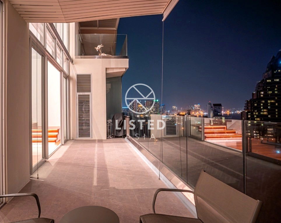 picture Duplex Unit at The Cove Pattaya for Sale - 1/18