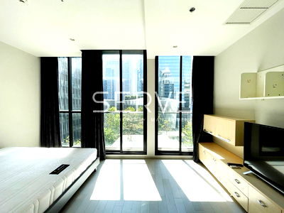 ขายคอนโด : Good Deal - Studio South side Perfect Location Directly connecting to BTS Phloen Chit / For Rent-Noble Ploenchit