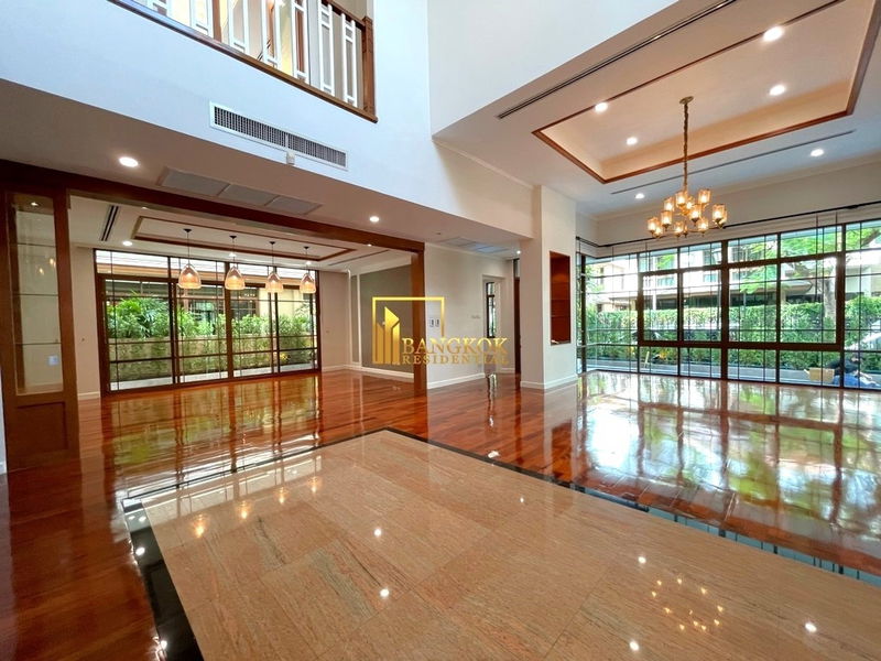บ้านเดี่ยวให้เช่า : Baan Sansiri 67 - 4 Bedroom Luxury House in Phra Khanong Area - BR28202SH