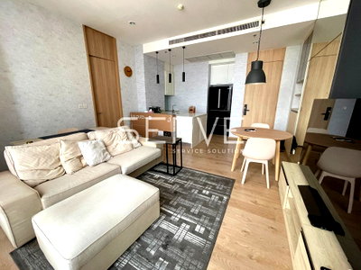 ขายคอนโด : Corner Unit 1 Bed Large room High Fl. 25+ Close to BTS Asok and MRT Sukhumvit 550 m. / For Sale-Noble BE19