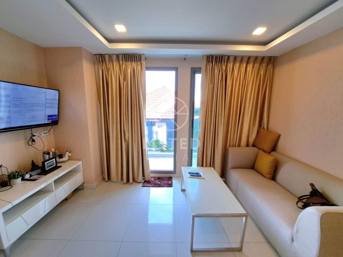 picture Arcadia Beach Resort Pattaya 2 Bedrooms for Sale - 1/13