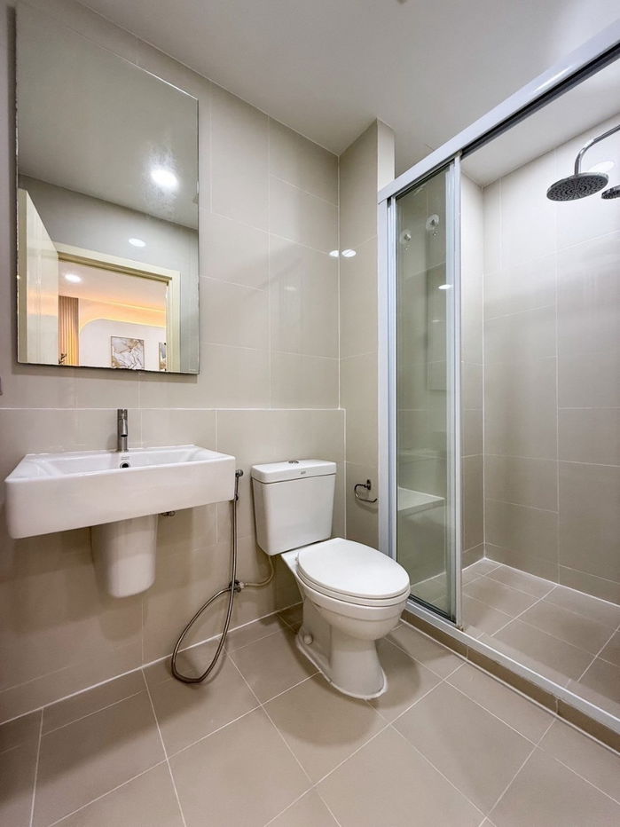 picture The Base Uptown For Sell WR-03036 - 11/15