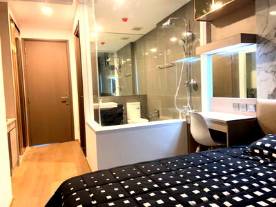 ขายคอนโด : Ashton Chula Silom【𝐒𝐄𝐋𝐋 & 𝐑𝐄𝐍𝐓】🔥สัมผัสชีวิตเมืองสุดชิค กับห้องกว้างขวาง บิ้วอินหรู ดูดีทุกมุม🔥 ติดต่อไลน์ไอดี: @hacondo