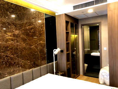 ขายคอนโด : Ashton Chula Silom【𝐒𝐄𝐋𝐋 & 𝐑𝐄𝐍𝐓】🔥ดีไซน์โมเดิร์น เรียบหรู บิ้วอินสุดเนี๊ยบ โปร่งโล่ง สบายตาทุกมุมมอง🔥 ติดต่อไลน์ไอดี: @hacondo