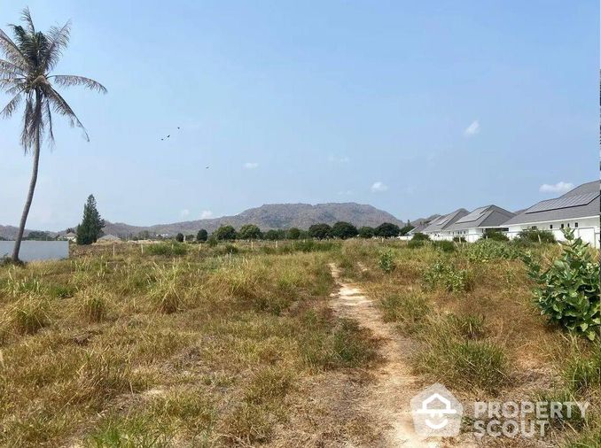 5,332 m² Land for Sale in Hin Lek Fai (ID 2067304)