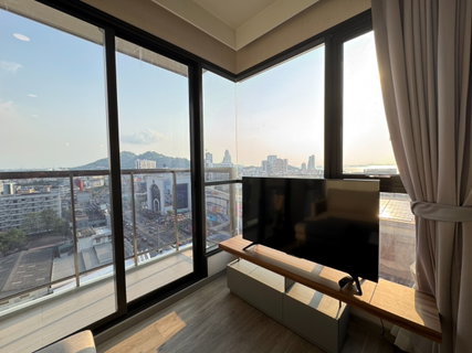 รูปภาพ For rent: Keen condo: 2Bed 2 Bath 63 sq m, 12th floor (sea view): opposite Robinson, on Sukhumvit Road