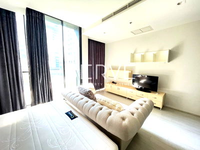ขายคอนโด : Hot Price !! Studio with Partition Perfect Location BTS Phloen Chit Next to Central Embassy-Noble Ploenchit