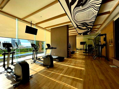 Condos for rent Robinson Sriracha : For rent: Keen condo: 1 Bed 41 sq m, 33rd floor (sea view): opposite Robinson, on Sukhumvit Road