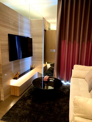 ขายคอนโด : ขาย The Esse at Singha Complex ใกล้ MRT เพชรบุรี