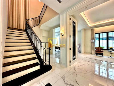 Houses for rent พัฒนาการ 20 :  Baan Sansiri Pattanakarn - Extraordinary 3 Bedroom Luxury House For Rent - BR28193SH