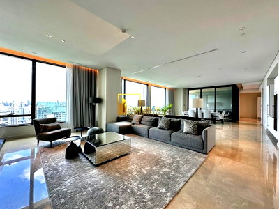 คอนโดให้เช่า :  Sindhorn Residence - 4 Bedroom Penthouse Property For Rent in Chidlom - BR17772CD
