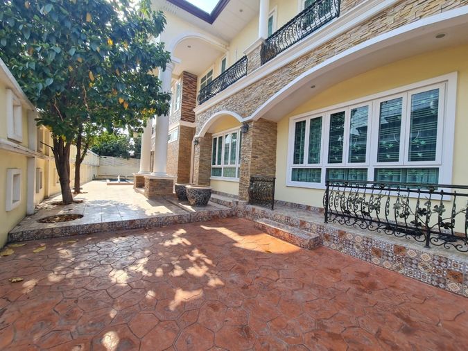ขายบ้านเดี่ยว 5 ห้องนอน 700 ตร.ม. 174 ตร.ว. เขตดอนเมือง