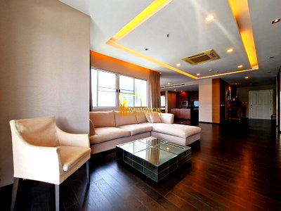 คอนโดให้เช่า : Baan Suan Plu - Spacious 3 Bedroom Pet Friendly Condo in Sathorn - BR15354CD