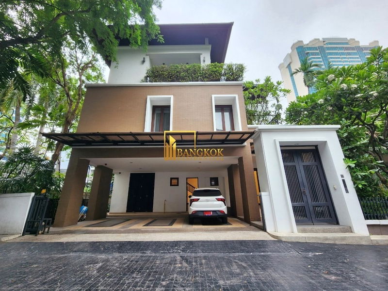 Houses for rent :  Baan Sukhumvit 18 - Stunning 4 Bed House Pool Villas For Rent BR7972SH