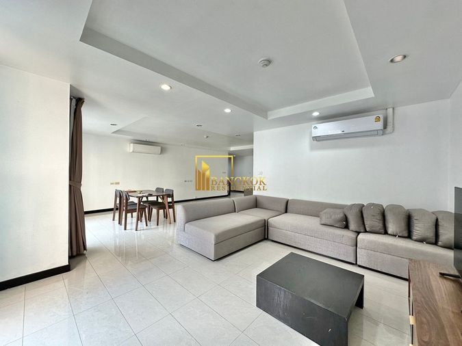 Avenue 61 - Spacious 3 Bedroom Condo For Rent in Ekkamai - BR2264CD