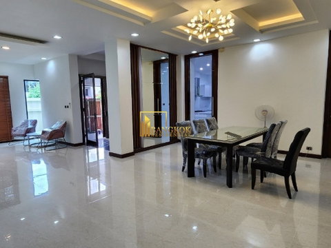  Detached House - 3 Bedroom For Rent in Phra Khanong - BR28068SH