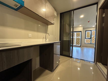 คอนโดใหม่ติดถนนใหญ่ ใกล้เซ็นทรัลลาดพร้าว ห้องใหม่ เริ่ม 4 ลบ.