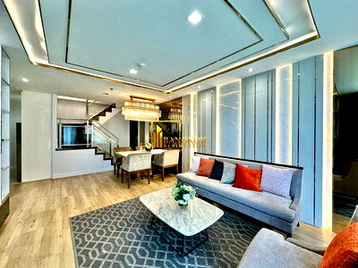 เช่าคอนโด MRT ศูนย์วัฒนธรรมแห่งประเทศไทย :  Belle Grand - Elegant 3 Bedroom Duplex Condo Near Central Rama 9 - BR15586CD