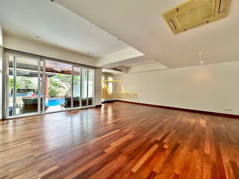  Extraordinary 4 Bedroom House With Pool in Phrom Phong Area - BR27559SH