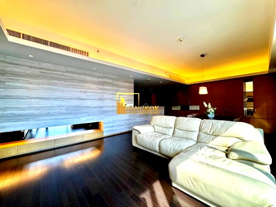 คอนโดให้เช่า : Hansar - Elegant 2 Bed Condo For Rent in Ratchadamri Area - BR5656CD