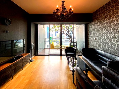 คอนโดให้เช่า :  The Met - Stylish 2 Bedroom Condo For Rent in Sathorn - BR13574CD