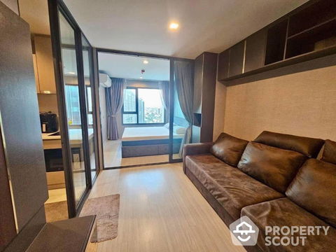 1-BR Condo at Life Ladprao near BTS Ha Yaek Lat Phrao (ID 2068769)