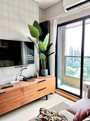 Condos for rent : For rent condo LUMPINI SUITE PETCHBURI-MAKKASAN, Floor 34,1 bed room, Room size 27 sqm