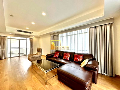 คอนโดให้เช่า :  La Cascade - Spacious 3 Bedroom Condo For Rent in Ekkamai - BR18841CD