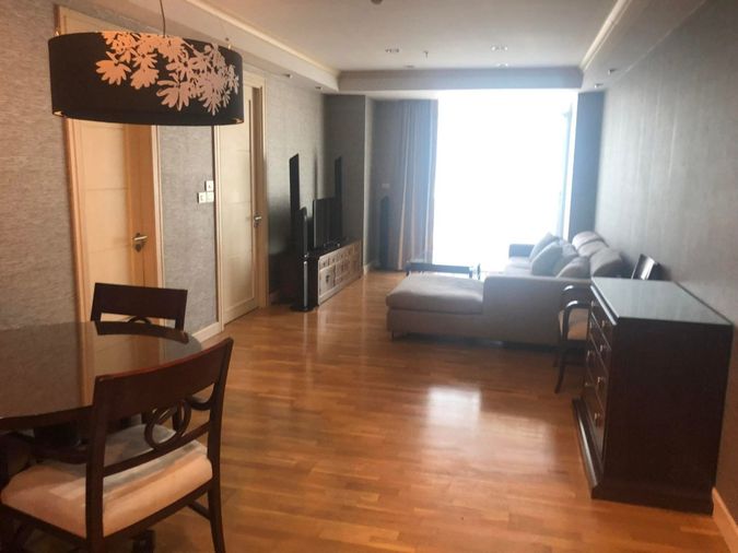 Urbana                         Sathorn 