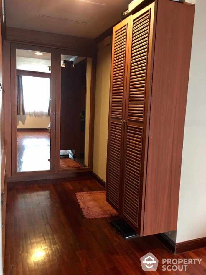 picture 1-BR Condo at Lake Avenue Sukhumvit 16 near BTS Asok (ID 591950) - 6/16