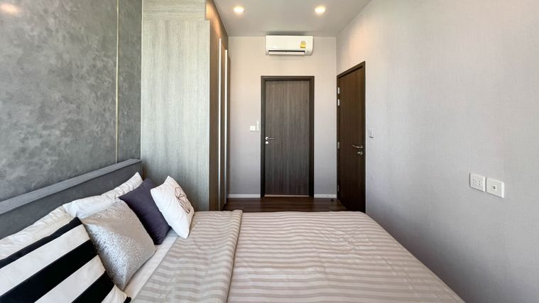 Foreigner Quota for sale with tenant Whizdom Essence Sukhumvit price 6,900,000 baht [MNs250203]