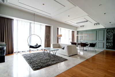 Condos for sale MRT Thailand Cultural Centre : The Met 3 bedrooms, for sale