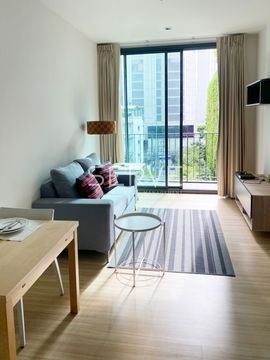Corner Unit 1 Bed Large Room Good Location BTS Asok 250 m. & MRT Sukhumvit 200 m. / For Rent & Sale-Edge Sukhumvit 23