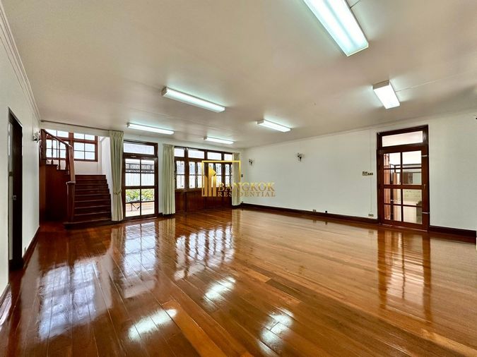3-bed house for rent, 300 sqm, 75 sq wah, Watthana