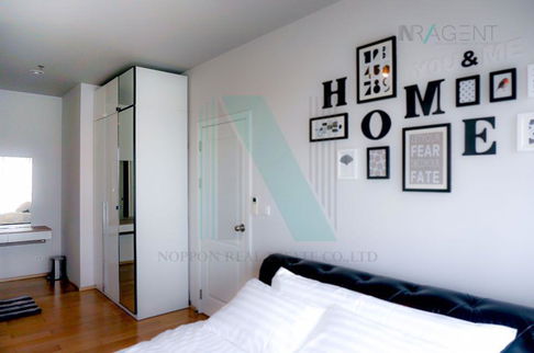 🚩 For Rent Condo HIVE SATHORN Building 1, Floor 10,1 bed room, Room size 49.00 sqm