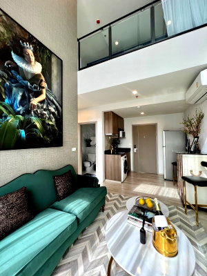 ขายคอนโด : ขายด่วน 1ห้องนอน duplex เพดานสูงโปร่ง วิวสวยห้องกว้าง Ideo Mobi Sukhumvit Eastpoint