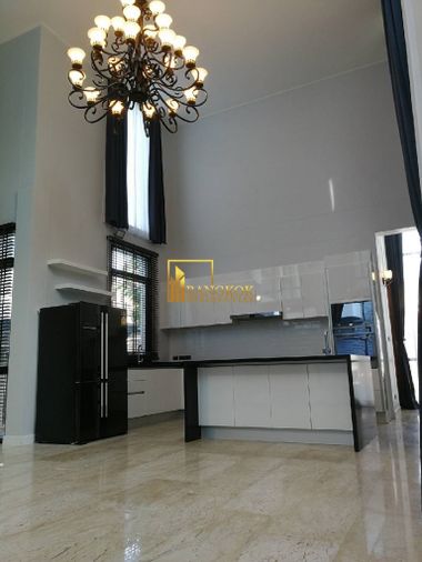 6-bed house for rent, 440 sqm, 110 sq wah, Watthana
