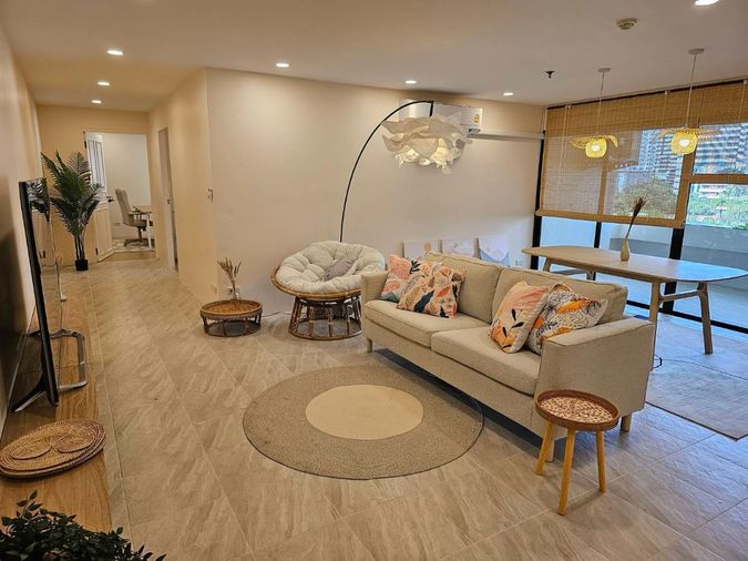 LTH12181 – Prestige Tower FOR SALE Size 170 sqm. 3 beds 3 baths Near BTS Asok Station ONLY 13.9 MB