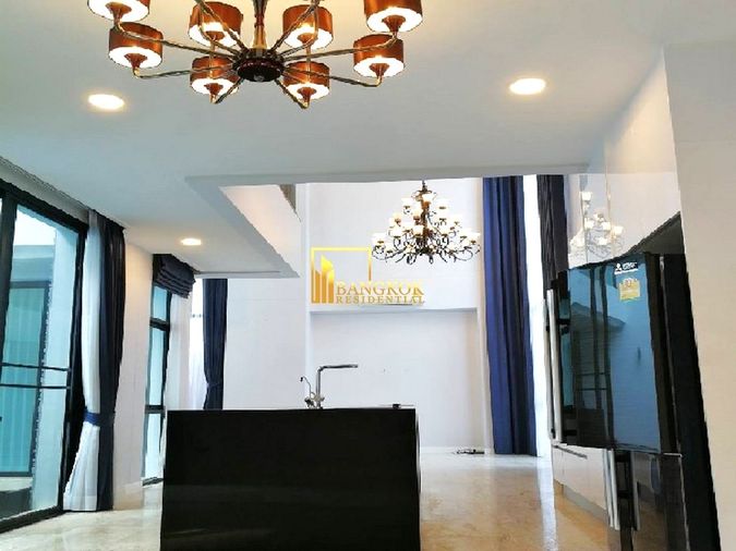 6-bed house for rent, 440 sqm, 110 sq wah, Watthana
