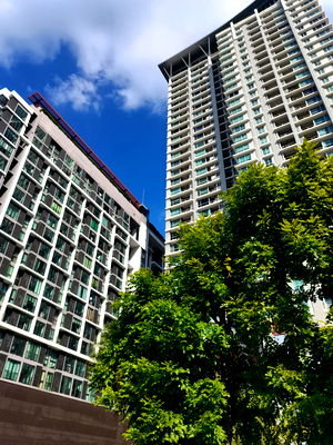 Condos for rent MRT Huai Khwang : Available for rent!Rhythm Huaikhwang, 1 step to MRT station. 1 Bedroom with 46sqm High floor, Fully furnished ready to move in