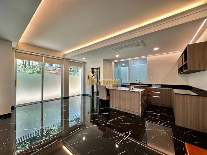 4-bed townhouse for rent, 320 sqm, 80 sq wah, Baan Klang Krung Thonglor