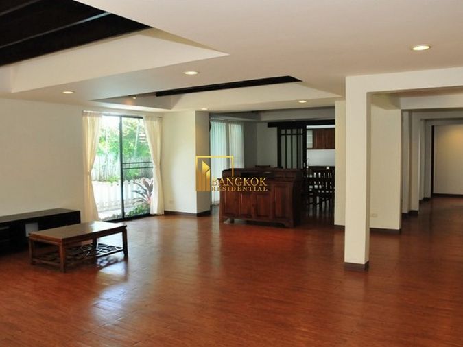 3-bed house for rent, 400 sqm, 11 sq wah, Watthana