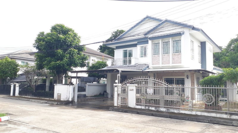 Houses for sale : For sale Siwalee Meechok San Phi Suea Chiang Mai SW000593