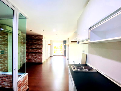 ขายคอนโด : ขายด่วน!! ราคาดีที่สุดในโครงการ The Next Garden Mix สุขุมวิท 52, ห้อง 1 bed+ ขนาด 58.40 ตรม. ใกล้ BTS อ่อนนุช ห้องสภาพดีมาก 