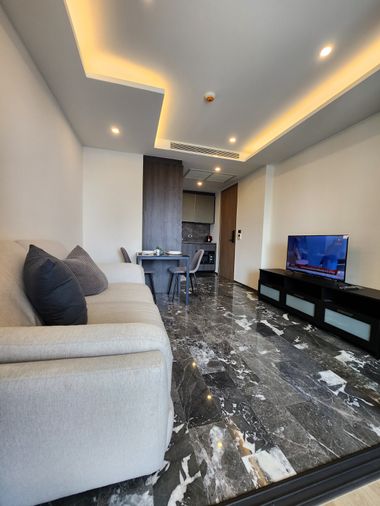 Low Rise ✨️ 168 Sukhumvit 36 BTS Thonglor 850m. Studio with clear view ready to move