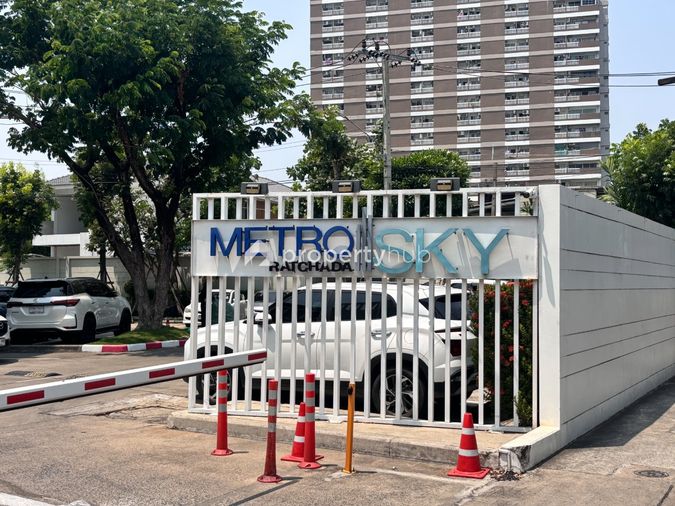 Metro Sky Ratchada