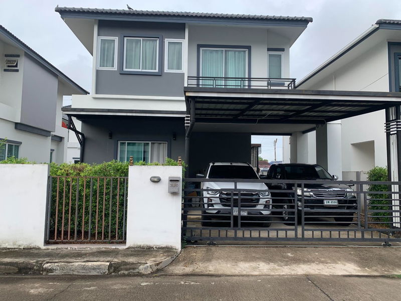 ขายบ้านเดี่ยว : ขายบ้าน ในหมู่บ้านรินรดา สันทราย เฟอร์นิเจอร์ครบ พร้อมอยู่-SW000759