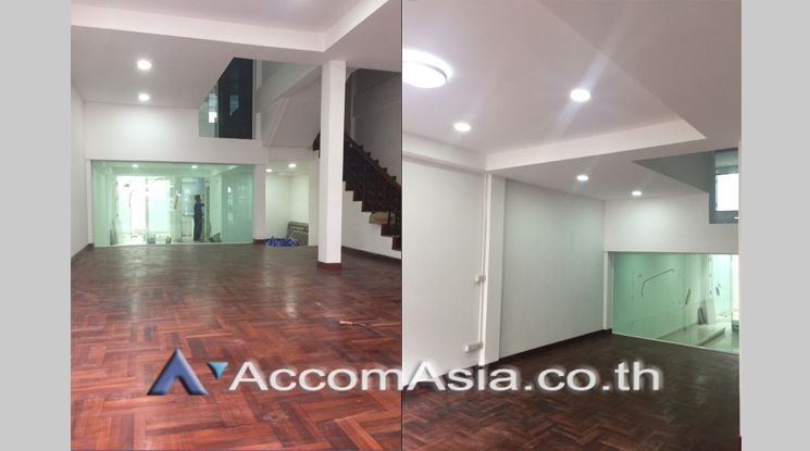 picture 🔼🔽 AccomA 📩 Home Office 3 BR Townhouse in Thung Wat Don (AA21911) - 2/9
