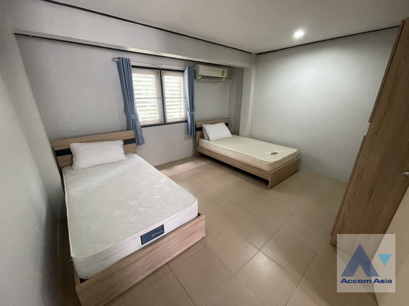picture 🔼🔽 AccomA 📩  3 BR House in Thung Maha Mek (AA38058) - 11/12